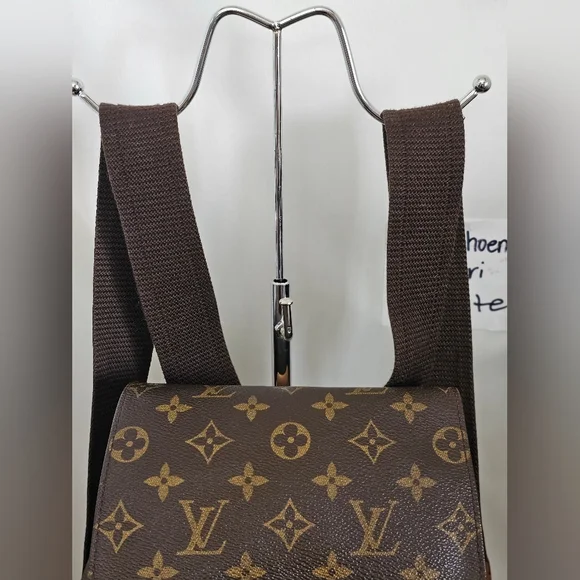 🔥Authentic 🔥 Louis Vuitton Brown Monogram Backpack - Picture 8 of 15